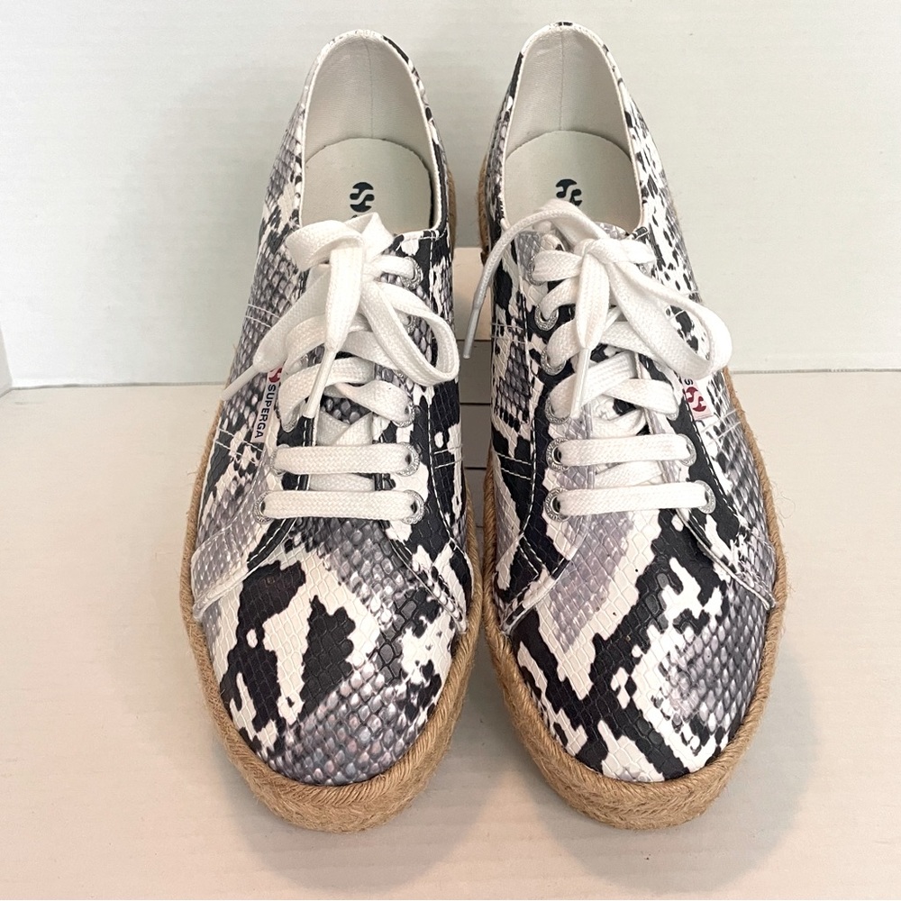 Superga Women's 2730 Pufanropew Summer Sneakers in Natural Snake Print Size 8